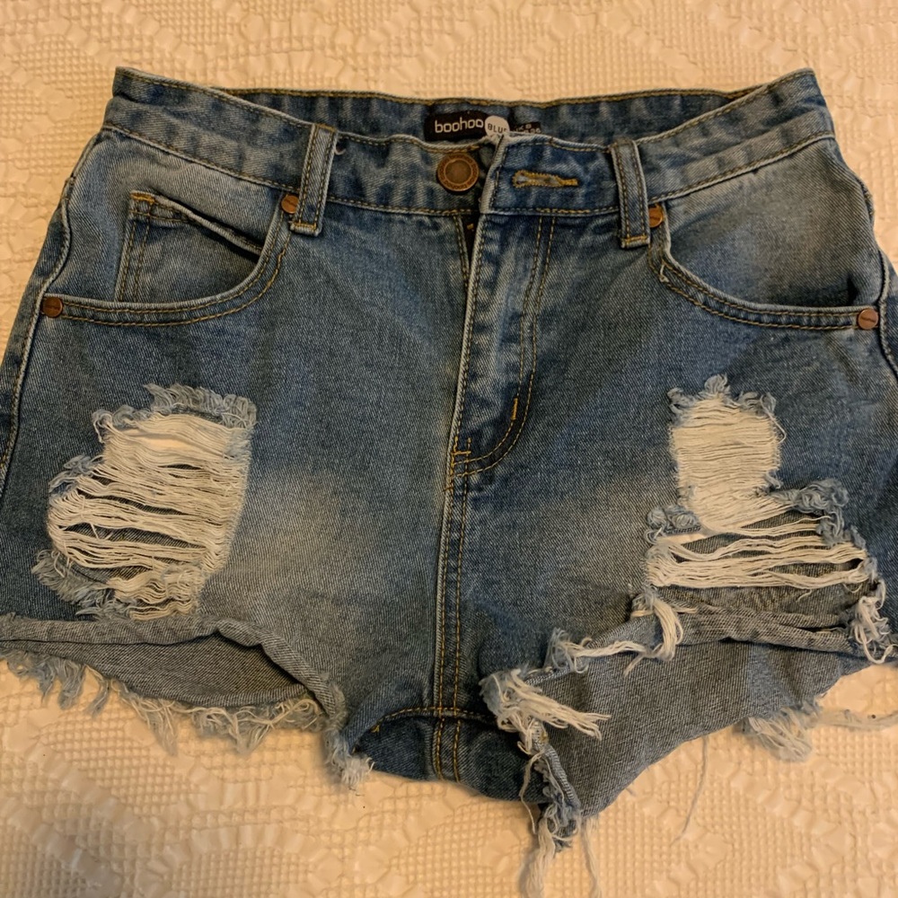 boohoo jean shorts